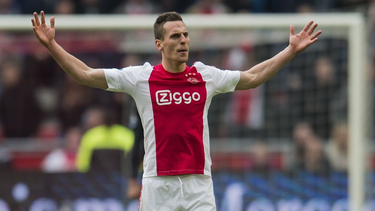 Getty Images / VI-Images / Contributor / Na zdjęciu: Arkadiusz Milik w czasach gry w Ajaksie Amsterdam 