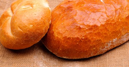 Czerstwe pieczywo lepsze od świeżego? Wyjaśnijmy to raz na zawsze