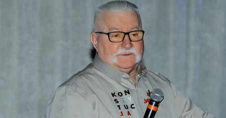 Emerytura Lecha Wałęsy zmieniona. Wiadomo, ile co miesiąc przelewa mu ZUS