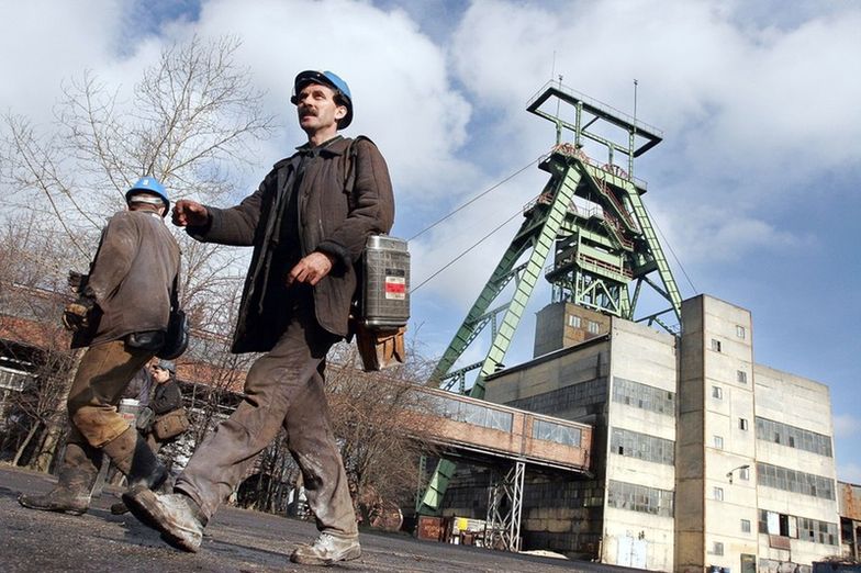 Katowicki Holding Węglowy zawiesi dodatkowe świadczenia dla górników?