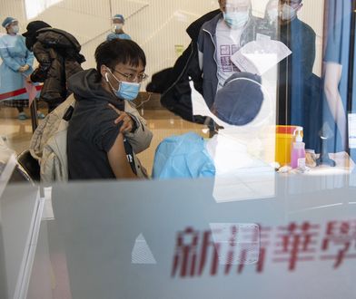 Szczepienia przeciw COVID-19. Ekspert: O chińskich preparatach wciąż wiemy niewiele