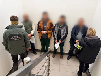 Skontrolowali kilka hosteli w Warszawie. Zatrzymali sześciu cudzoziemców