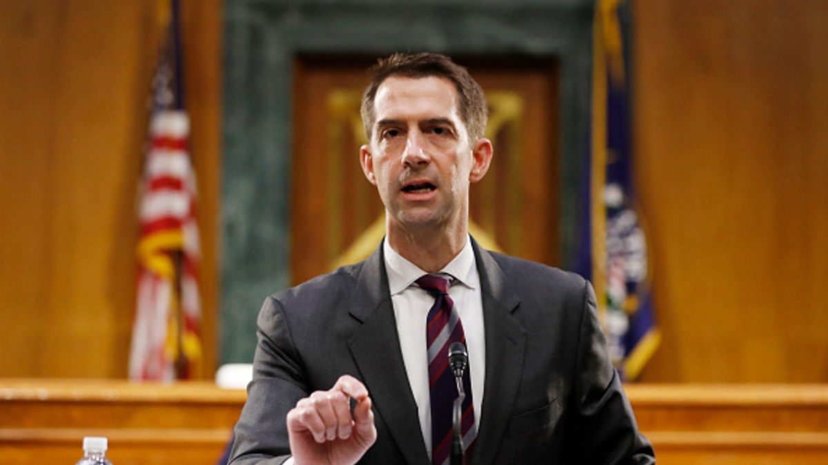 Tom Cotton jest senatorem USA ze stanu Arkansas 