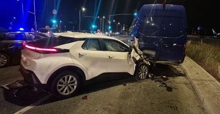 Pościg ulicami Warszawy. 28-latek pędził niemal 200 km/h, miał zakazy i narkotyki