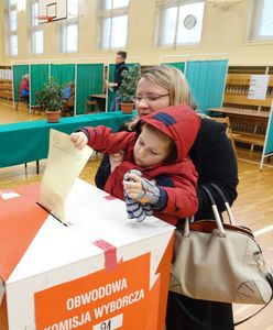 Warszawa: wciąż rośnie rejestr wyborców