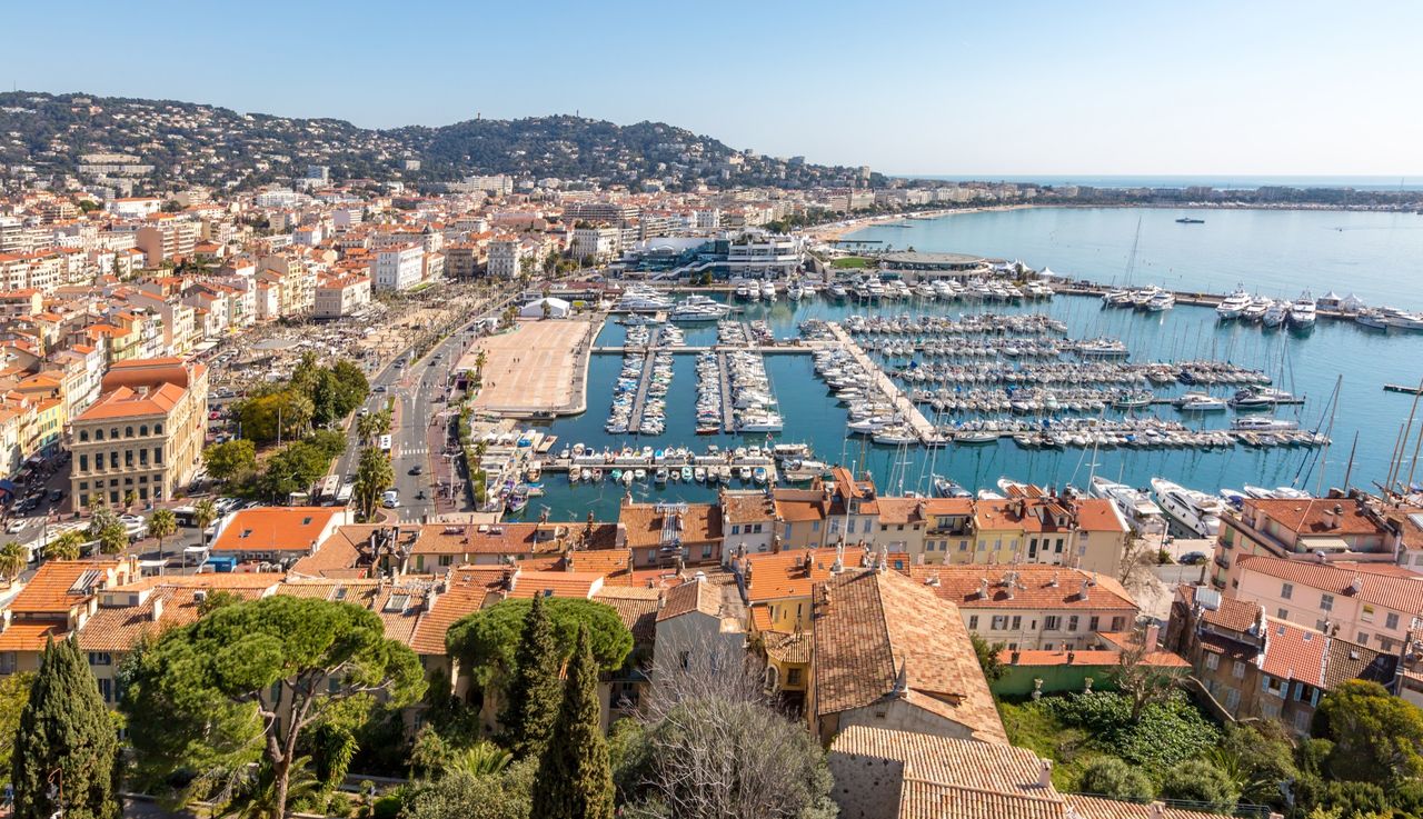 Z małej wioski do stolicy kina. Czym przyciąga słynne Cannes?