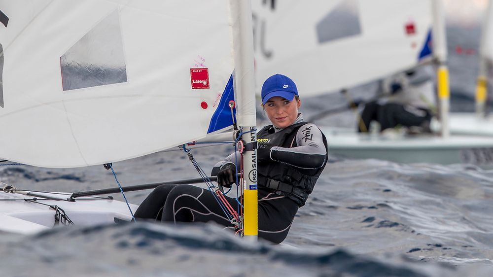 Materiały prasowe / Thom Touw / Na zdjęciu: Agata Barwińska na jachcie olimpijskiej klasy Laser Radial