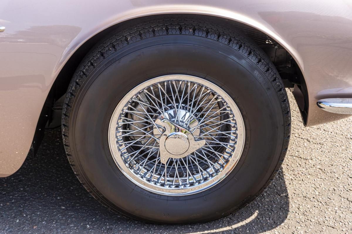 Aston Martin DB6 Mk2 Vantage z 1970 r.