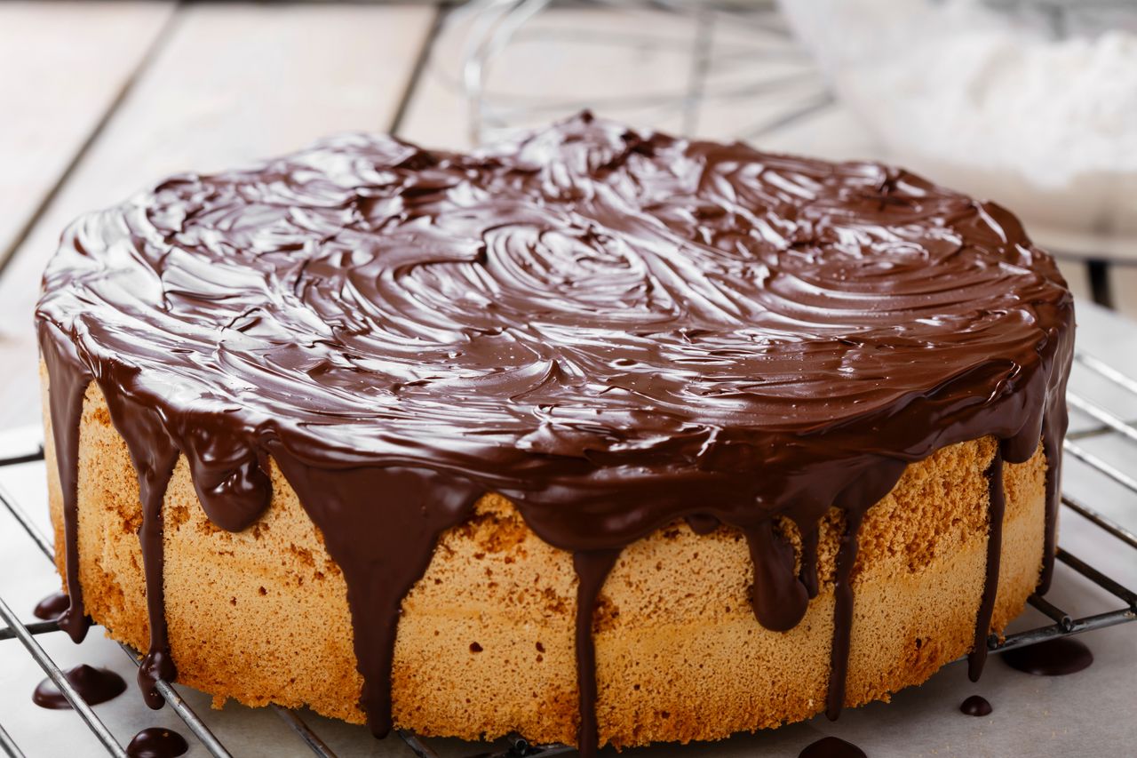 Backen ohne Mehl: Gesunder Kuchen mit Grieß und Kefir