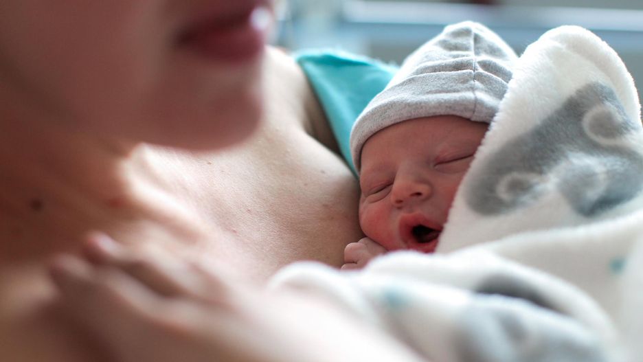 W jakim wieku najlepiej zostać mamą? Naukowcy odpowiadają