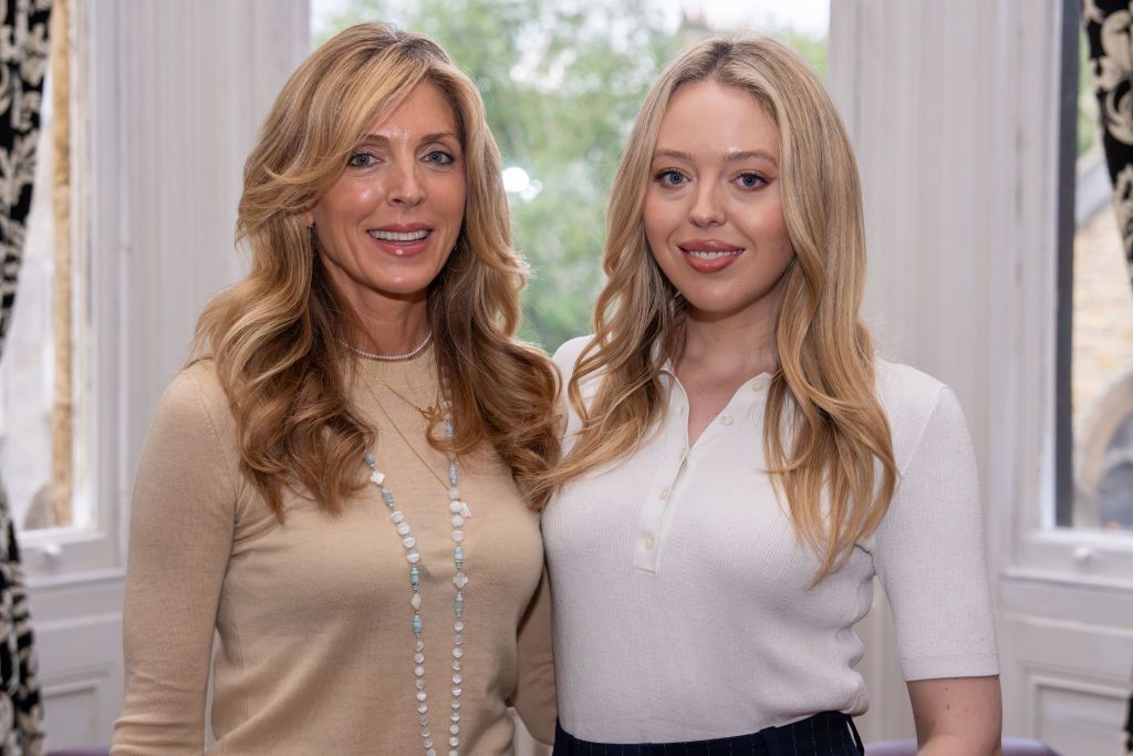 Od lewej: Marla Maples i Tiffany Trump. rok 2024