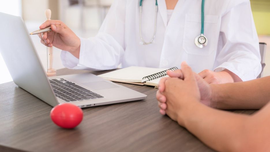 Terminy NFZ na tomografię komputerową w okolicach Chełmży