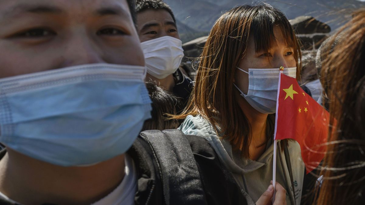 Tłum obywateli w Pekinie.