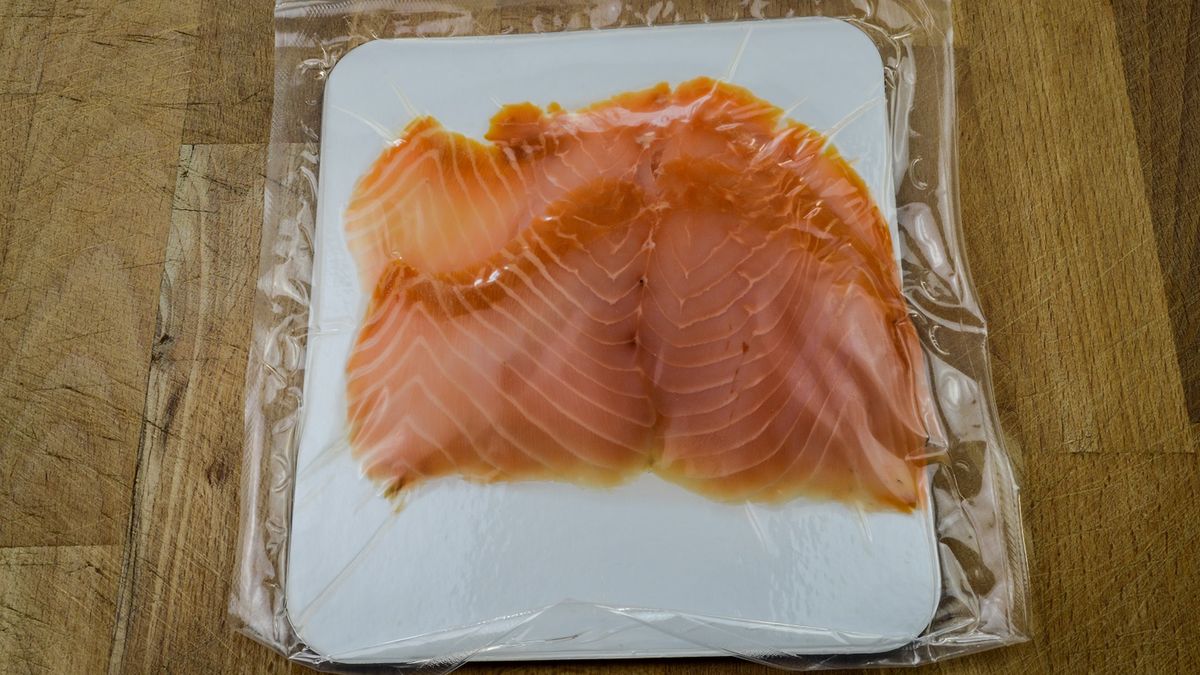 W jednej z partii łososia wykryto obecność bardzo groźnych bakterii listeriozy