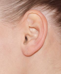 Koronawirus może źle wpływać na słuch
