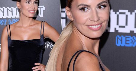 Agnieszka Hyży na Flesz Fashion Night 2019. Wszyscy patrzyli na jej głowę. Już bardziej zaszaleć nie mogła!