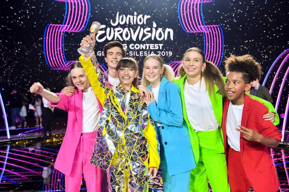 Wiktoria Gabor z uczestnikami Junior Eurovision 2019.