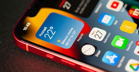 Pora na unboxing... w sensie rozpakowanie mojego iPhone 13