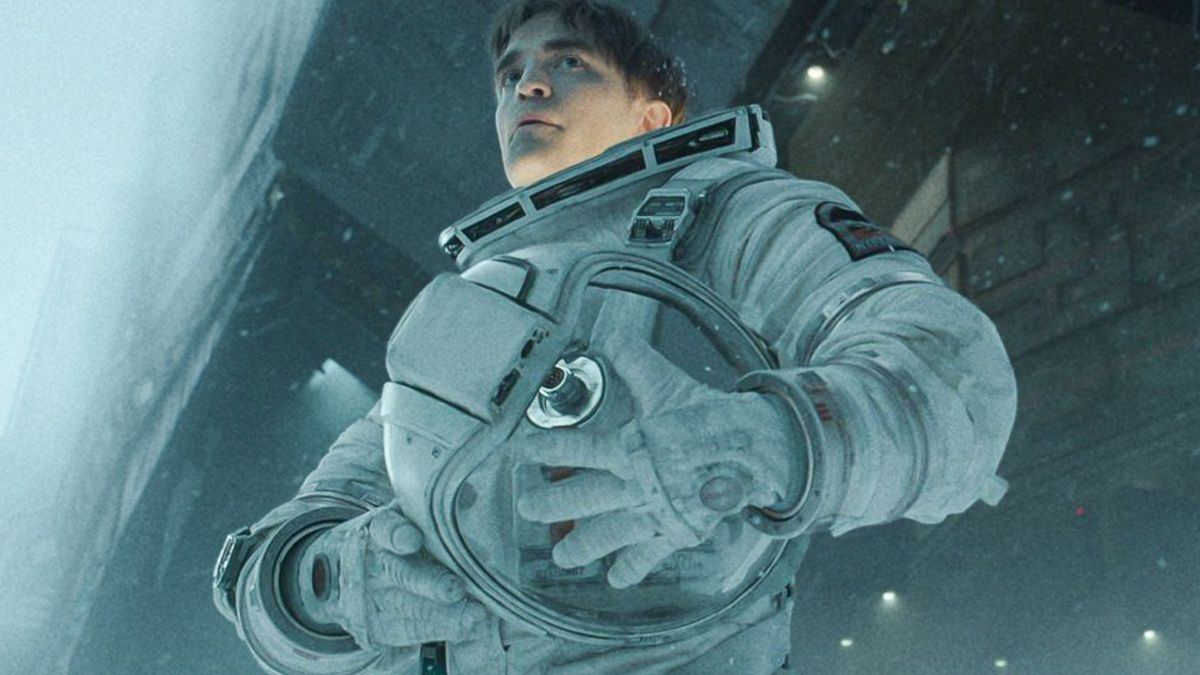 Robert Pattinson w filmie "Mickey 17"