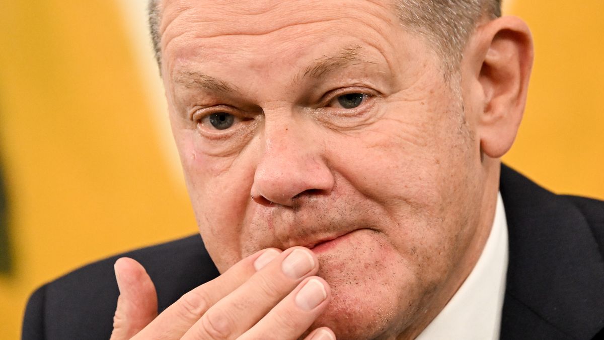 German Chancellor Olaf Scholz attends a press conference organized by Association of the Foreign Press (VAP) in Germany, in Berlin, Germany, 12 September 2023. EPA/FILIP SINGER Dostawca: PAP/EPA.