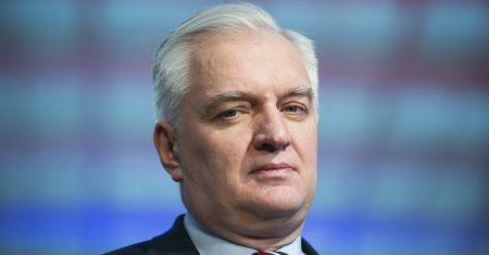 Wiceminister rodziny broni Gowina. W biznesie zarobiłby dwa razy więcej
