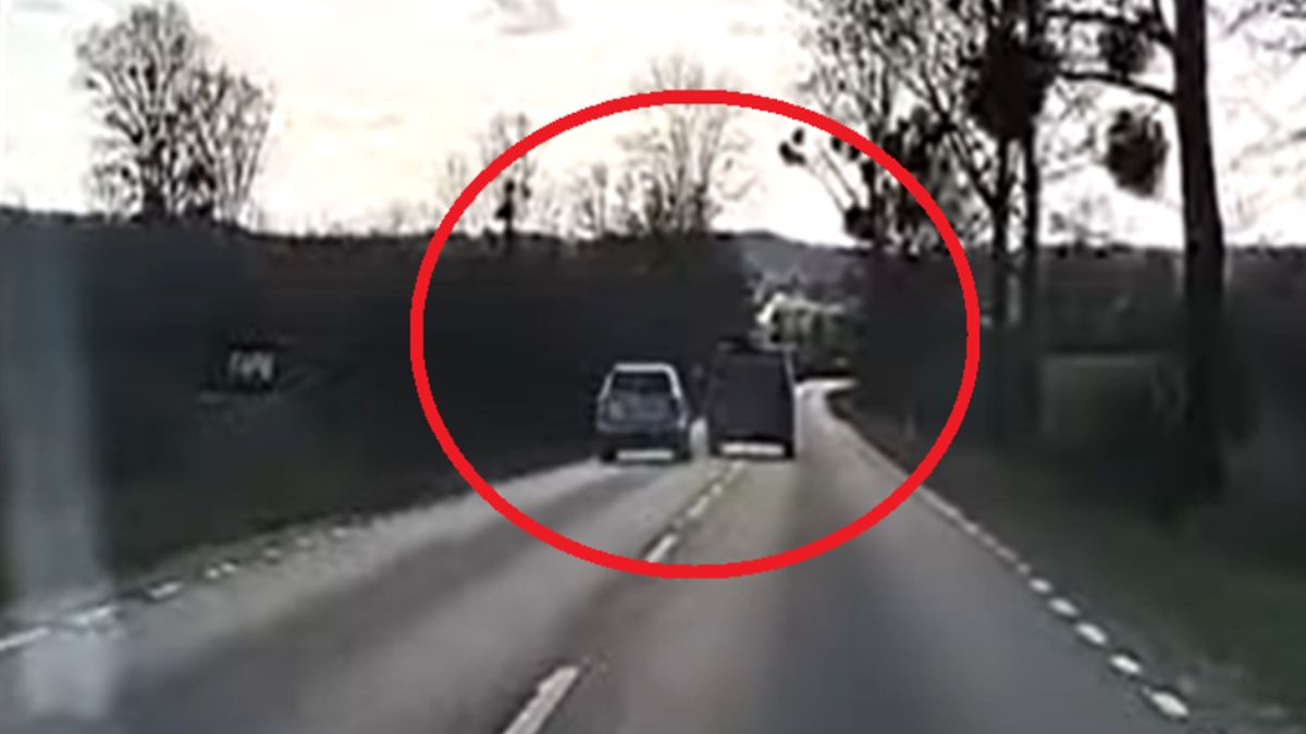 Zagrodził wyprzedzanie innemu kierowcy.