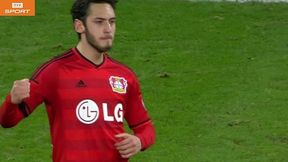 Puchar Niemiec: Bayer Leverkusen - 1. FC Kaiserslautern: Gol Calhanoglu z rzutu wolnego na 1:0