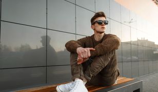 Jak stylizować męskie buty sportowe? Zobacz modne propozycje na wiosnę i lato 2022