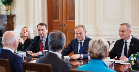 Prezydent na trudne czasy. Kwaśniewski o możliwym scenariuszu