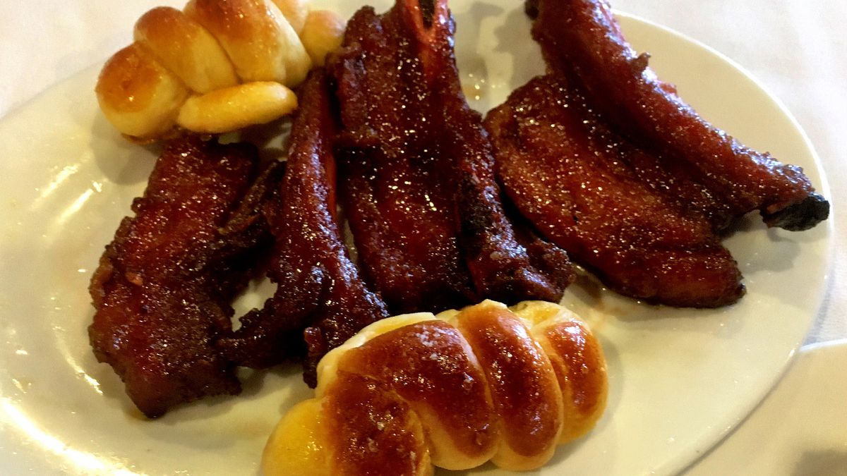 Opiekane żeberka wieprzowe bez kości (mięso i tłuszcz)