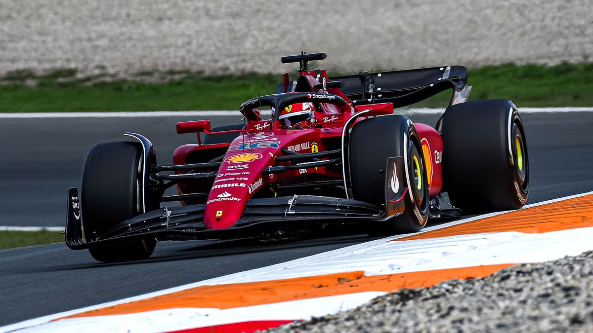 Zdjęcie okładkowe artykułu: Materiały prasowe / Ferrari / Na zdjęciu: Charles Leclerc