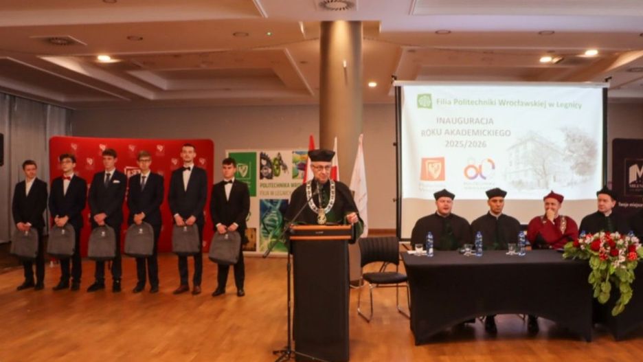 Nowy rok akademicki w legnickiej filii Politechniki Wrocławskiej rozpoczęty (źródło: UM Legnica)
