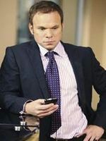Norbert Leo Butz bratem Bena Mendelsohna u twórców "Układów"