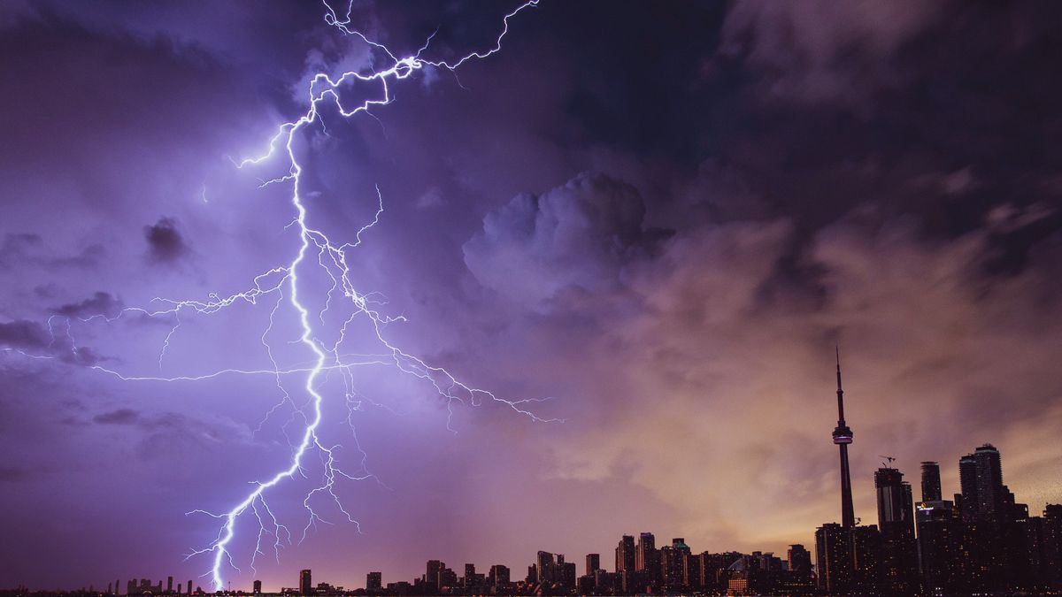 IMGW znów ostrzega przed burzami