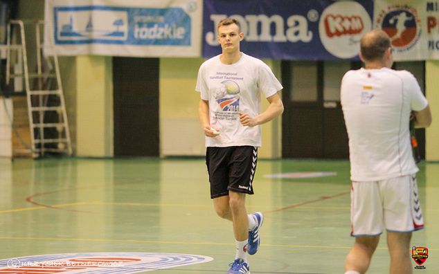Trener Rafał Przybylski liczy na rzuty z dystansu Karola Cichockiego.