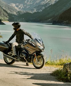 BMW R 1250 RT przechodzi lifting. Nowości w wyposażeniu i technologii