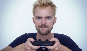 Co wyróżnia konsole ps5 i xbox series x?