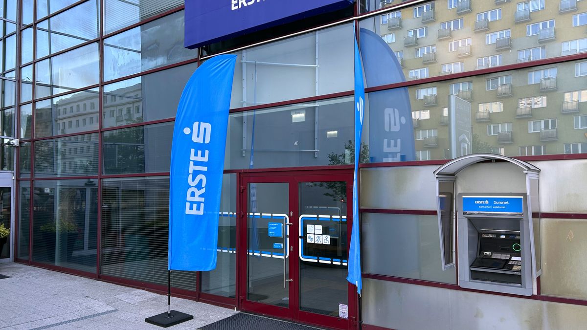 Jeden z największych banków w Polsce zmienił nazwę. Oszuści chcą to wykorzystać