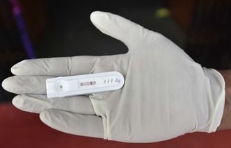 Testy na przeciwciała COVID-19 w Biedronce i Lidlu. "To zupełnie nowa rzecz"