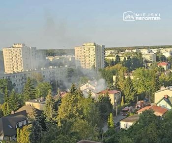 Warszawa: Pożar garażu przy budynku jednorodzinnym w Wawrze