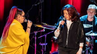 Wągrowiec: Walentynkowy koncert w MDK. Urszula Dudziak i Mika Urbaniak porwali Wągrowiec. To była moc!