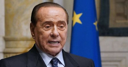 Ujawniono testament Silvio Berlusconiego. Zostawił prawie 29 miliardów złotych! Ile otrzymała jego rodzina?