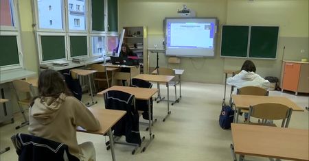 Prawie połowa szkół i przedszkoli w Szczecinie uczy w trybie zdalnym lub hybrydowym.
