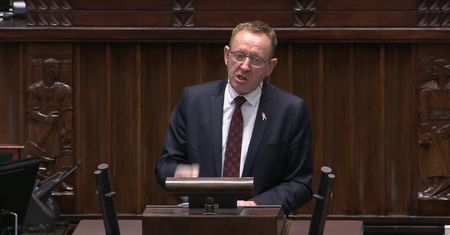Sejm uchwalił ustawy dotyczące rolnictwa. Burzliwa debata z udziałem ministra Telusa