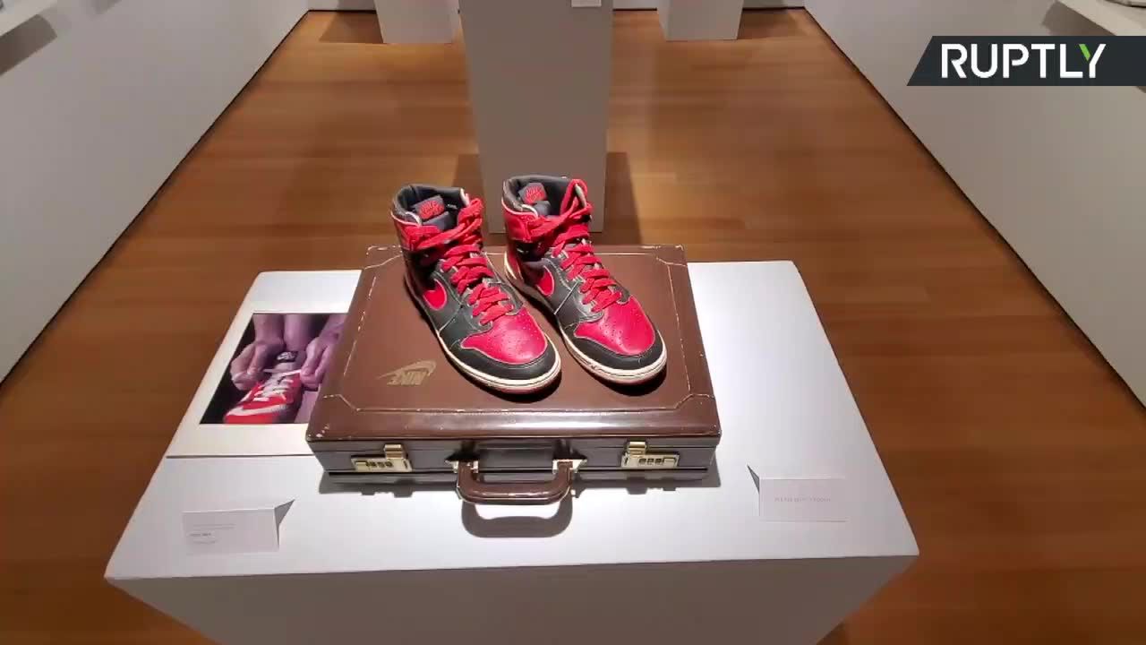 Nawet 100 tysięcy dolarów za buty Michaela Jordana. “Najdroższe są modele, w których grał w ważnych meczach”