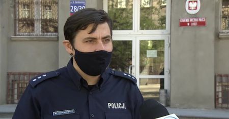 Złodziej ukradł torbę, w której było 800 tys. zł. Zatrzymał go policjant po służbie.