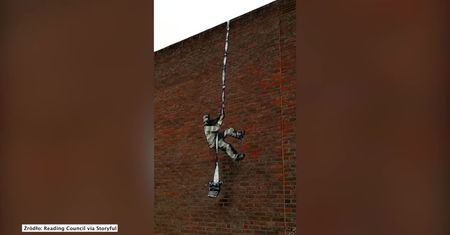Najnowsze dzieło Banksy’ego na murze więzienia. Przedstawia uciekającego osadzonego