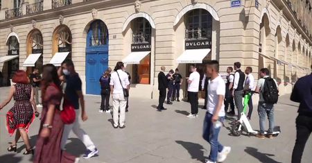Złodzieje ukradli biżuterię wartą 10 milionów euro z paryskiego sklepu jubilerskiego. Zatrzymano trzech podejrzanych