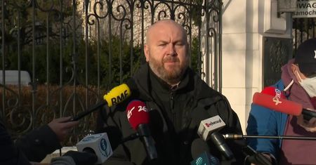 Włamanie na telefon byłego szefa CBA i zastraszanie jego córki. P. Wojtunik: Nie odpuszczę.