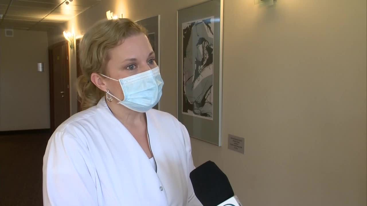 79-latek zakażony koronawirusem spędził w karetce dziewięć godzin. Trzy razy podróżował między Włocławkiem a Bydgoszczą